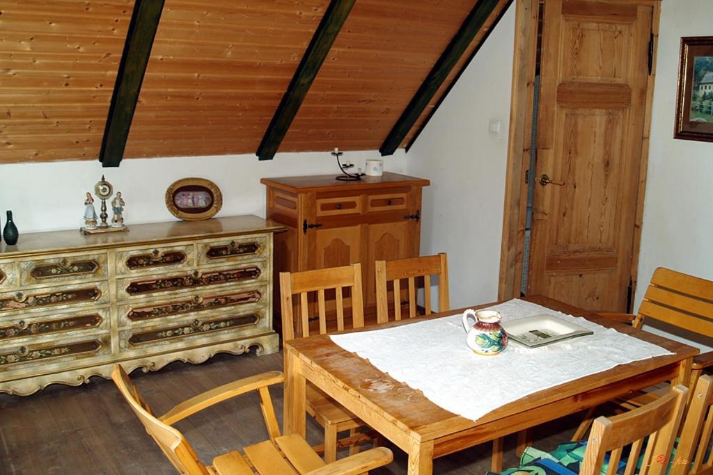 Cichy Dwor Hotel Manowo Екстериор снимка
