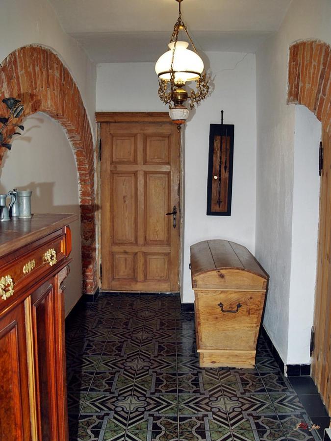 Cichy Dwor Hotel Manowo Екстериор снимка