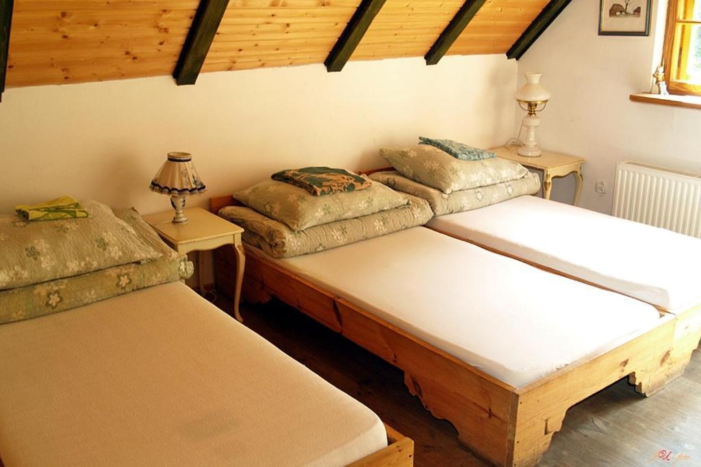 Cichy Dwor Hotel Manowo Екстериор снимка